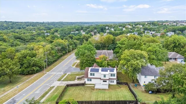 $435,000 | 7029 Albervan Street, Shawnee, KS 66216