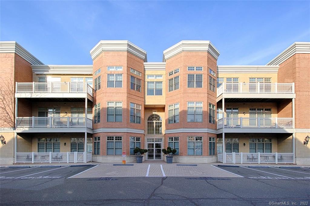75 Stone Ridge Way, Unit 3E Fairfield, CT 06824 - Photo 1 of 23 Stone Ridge at Fairfield Condominium