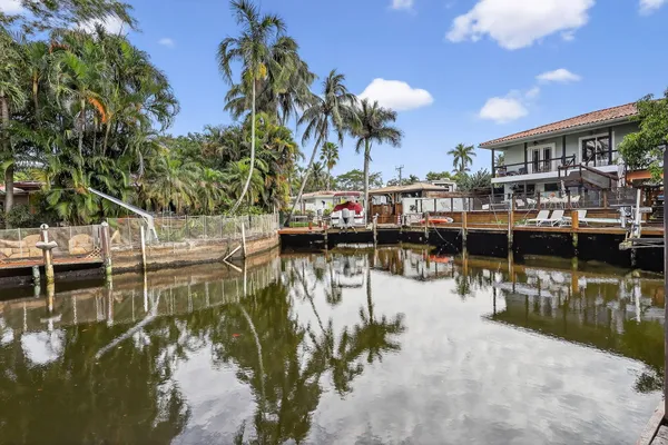 $6,000 | 4540 Southwest 28th Terrace, Dania Beach, FL 33312