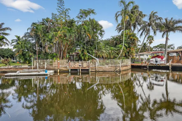 $6,000 | 4540 Southwest 28th Terrace, Dania Beach, FL 33312