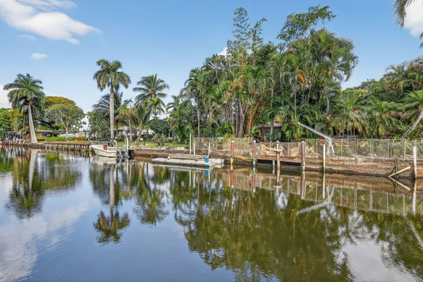$6,000 | 4540 Southwest 28th Terrace, Dania Beach, FL 33312