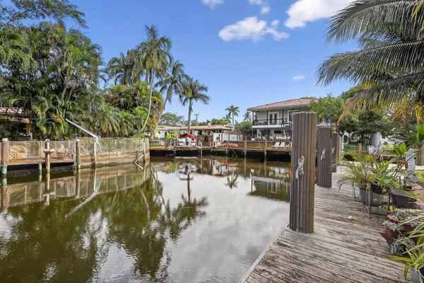 $6,000 | 4540 Southwest 28th Terrace, Dania Beach, FL 33312
