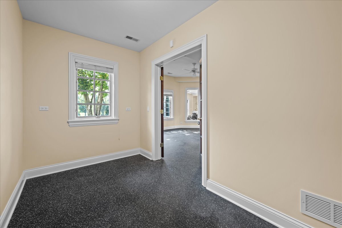 36W555 Stoneleat Road St. Charles, IL 60175 - Photo 60 of 76 Gallery Image 60