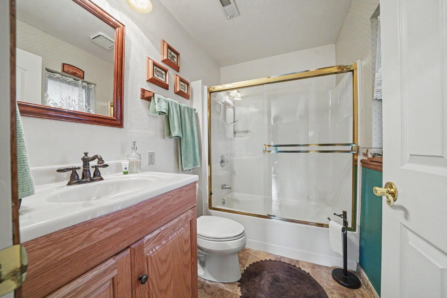 19970 Dawn Ridge Drive Jackson, CA 95642 - Photo 50 of 56 Downstairs Bathroom