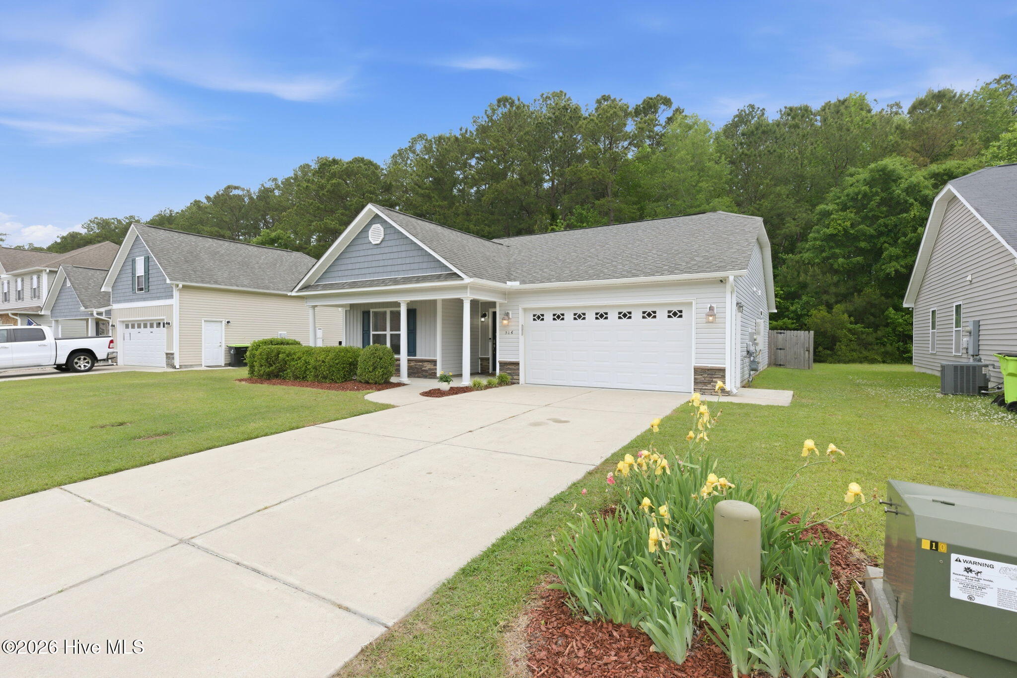 306 Station House Road New Bern, NC 28562 - Photo 2 of 46 19-web-or-mls-dsc_3881