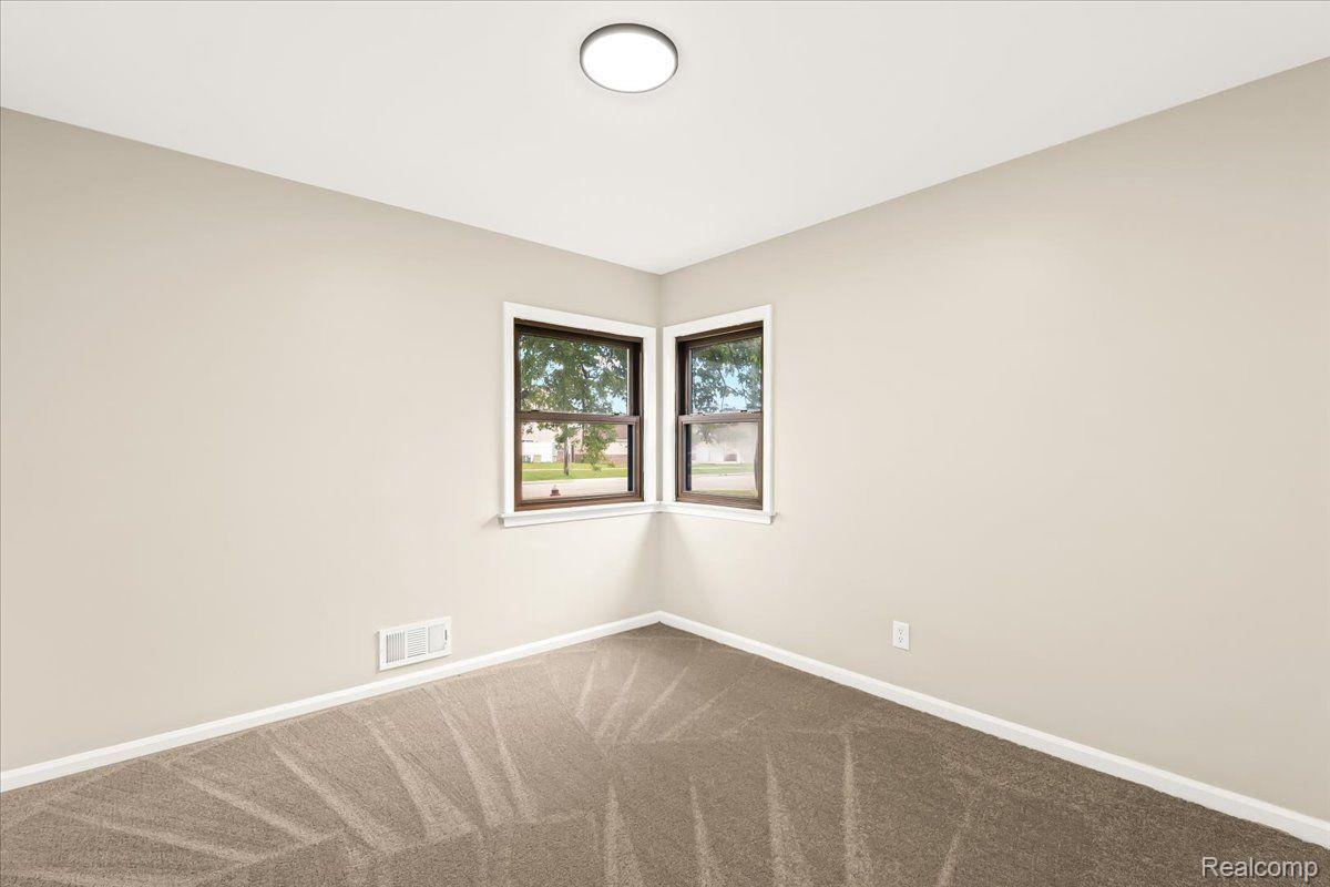14820 Frazho Road Warren, MI 48089 - Photo 11 of 23 Gallery Image 11