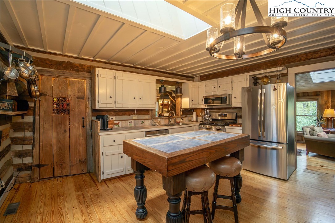 204 Huckleberry Trail Boone, NC 28607 - Photo 10 of 46