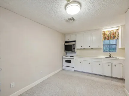 $3,500,000 | 11405 Memorial Circle, Piney Point Village, TX 77024