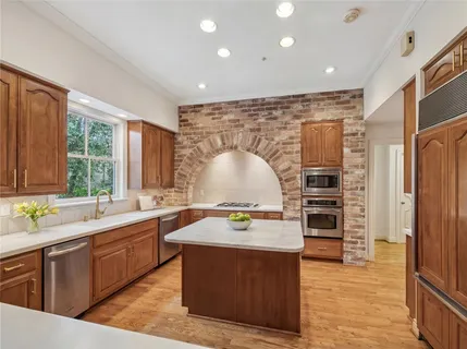 $3,500,000 | 11405 Memorial Circle, Piney Point Village, TX 77024