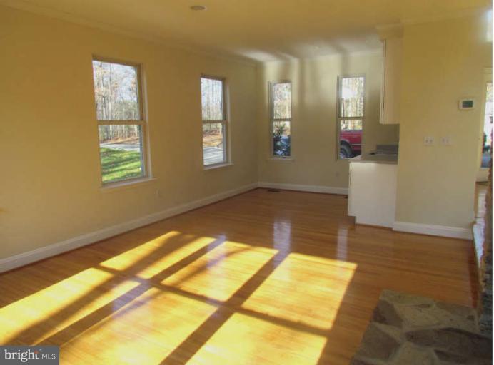 2007 Vineyard Road Annapolis, MD 21401 - Photo 3 of 29 Dining Room
