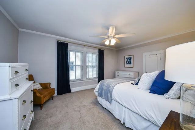 $639,000 | 522 South West Street, Wheaton, IL 60187