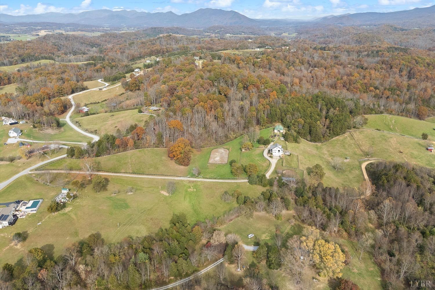 238 Longfield Road Fincastle, VA 24090 - Photo 50 of 93 Gallery Image 50