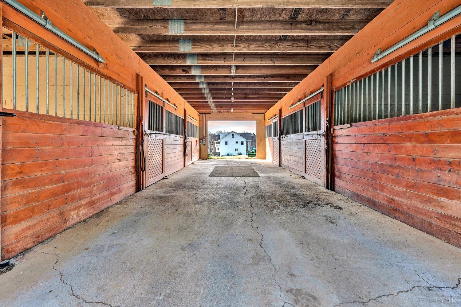 238 Longfield Road Fincastle, VA 24090 - Photo 63 of 93 Gallery Image 63