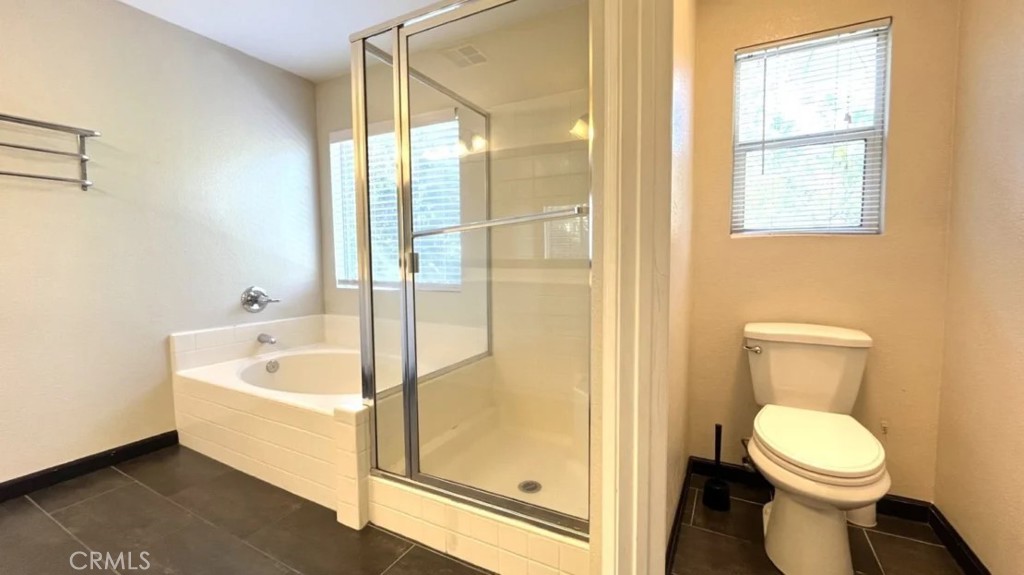 19059 Weathervane Place Riverside, CA 92508 - Photo 26 of 39 Upstairs master bathroom