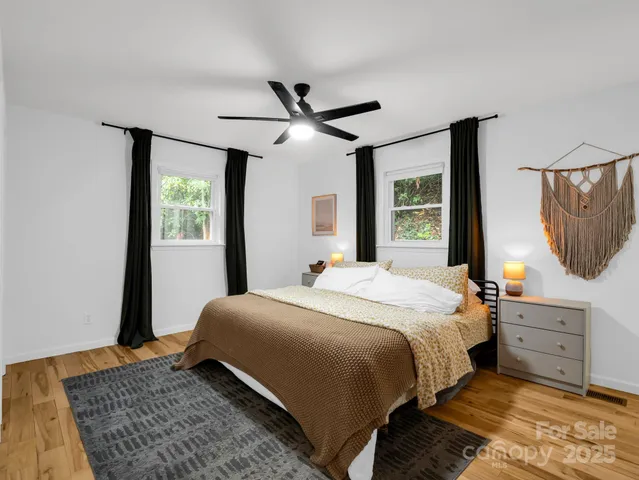 $450,000 | 190 Long John Drive, Hendersonville, NC 28791