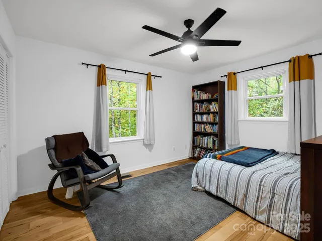 $450,000 | 190 Long John Drive, Hendersonville, NC 28791