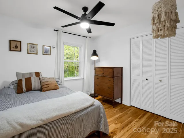 $450,000 | 190 Long John Drive, Hendersonville, NC 28791