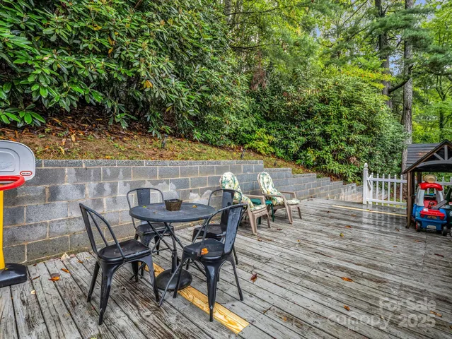 $450,000 | 190 Long John Drive, Hendersonville, NC 28791