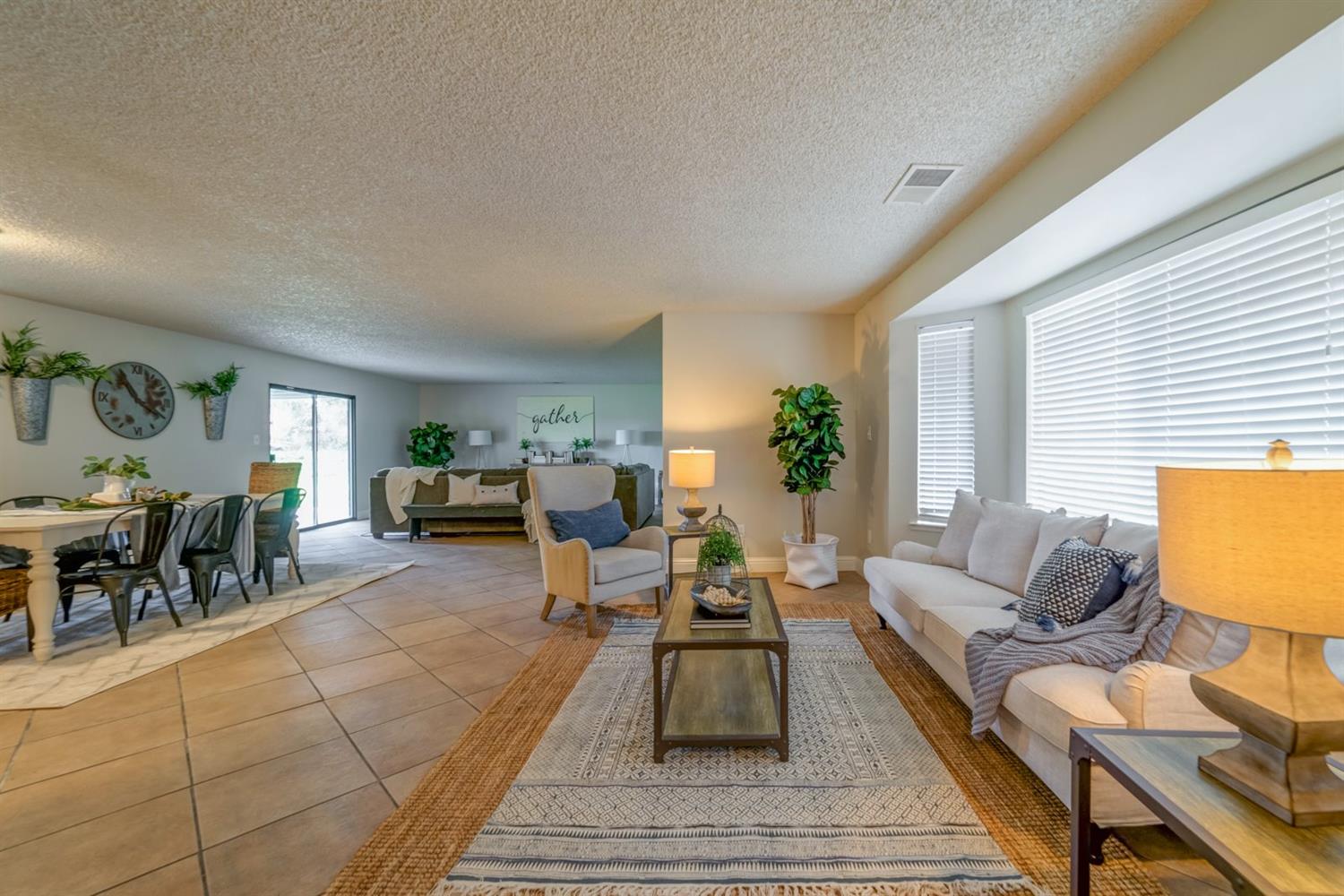 20924 Olympia Road Madera, CA 93638 - Photo 7 of 40 Gallery Image 7