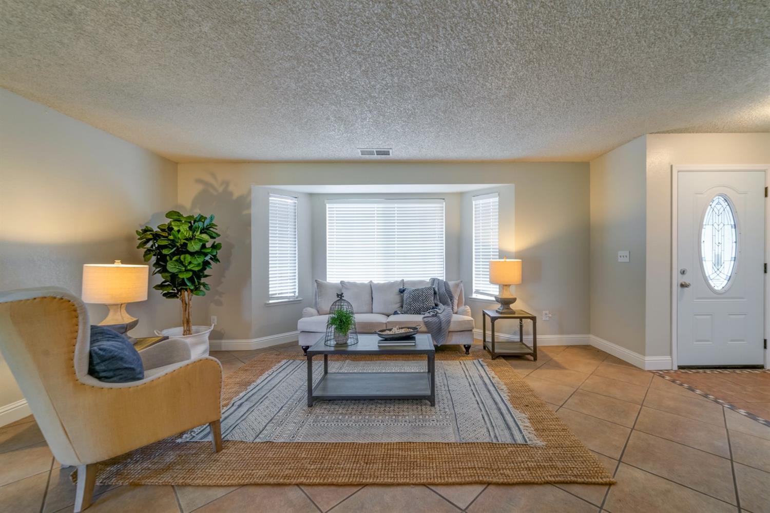 20924 Olympia Road Madera, CA 93638 - Photo 8 of 40 Gallery Image 8