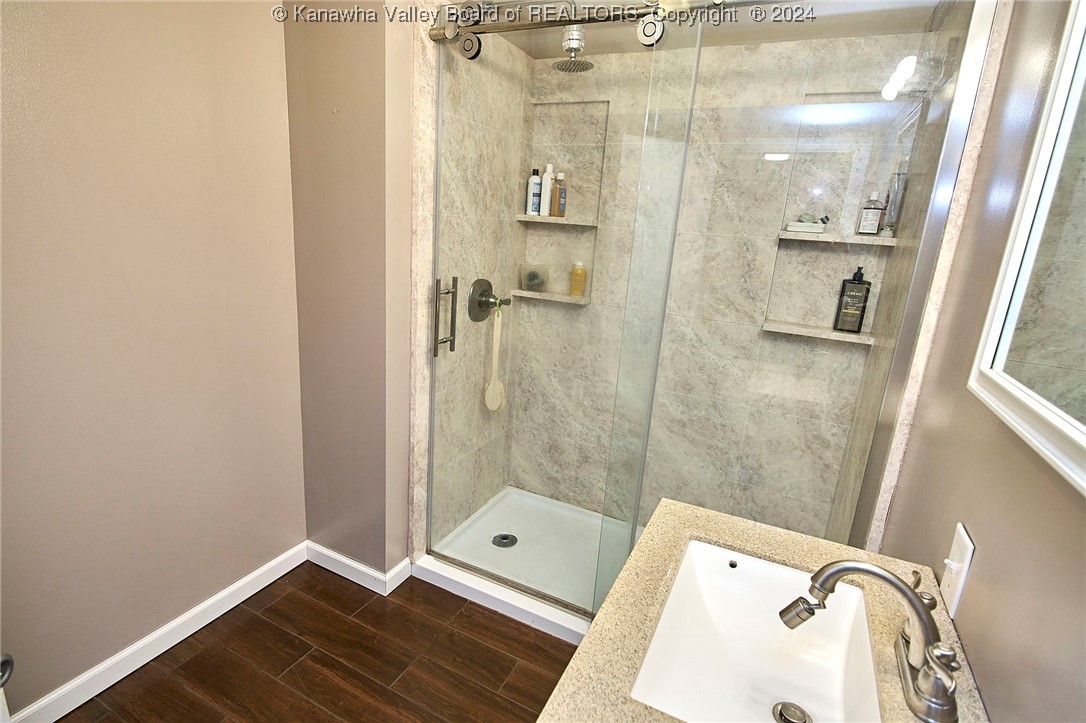 1711 Rolling Hills Road Charleston, WV 25314 - Photo 36 of 41 Gallery Image 36