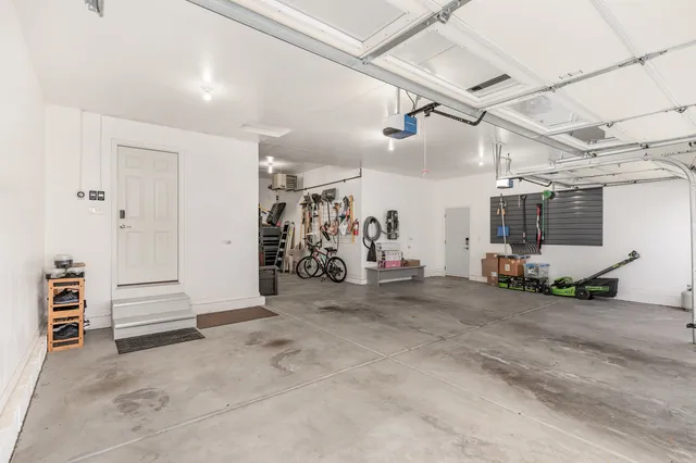 $544,999 | 2643 McLellan Boulevard, Yorkville, IL 60560