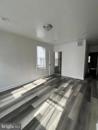 $2,750 | 2430 Carpenter Street, Philadelphia, PA 19146