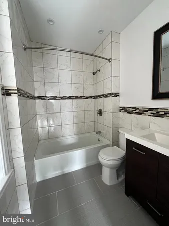 $2,750 | 2430 Carpenter Street, Philadelphia, PA 19146