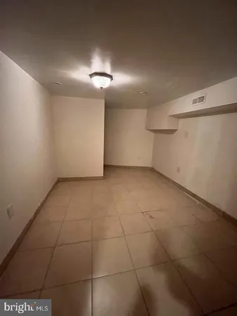 $2,750 | 2430 Carpenter Street, Philadelphia, PA 19146