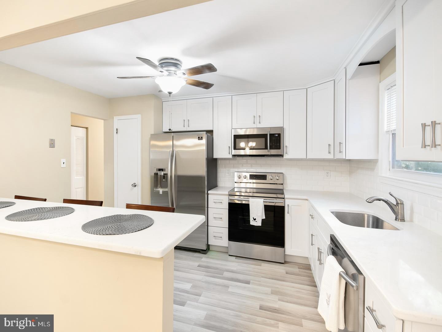 236 Peppermill Road West Berlin, NJ 08091 - Photo 11 of 35 Kitchen