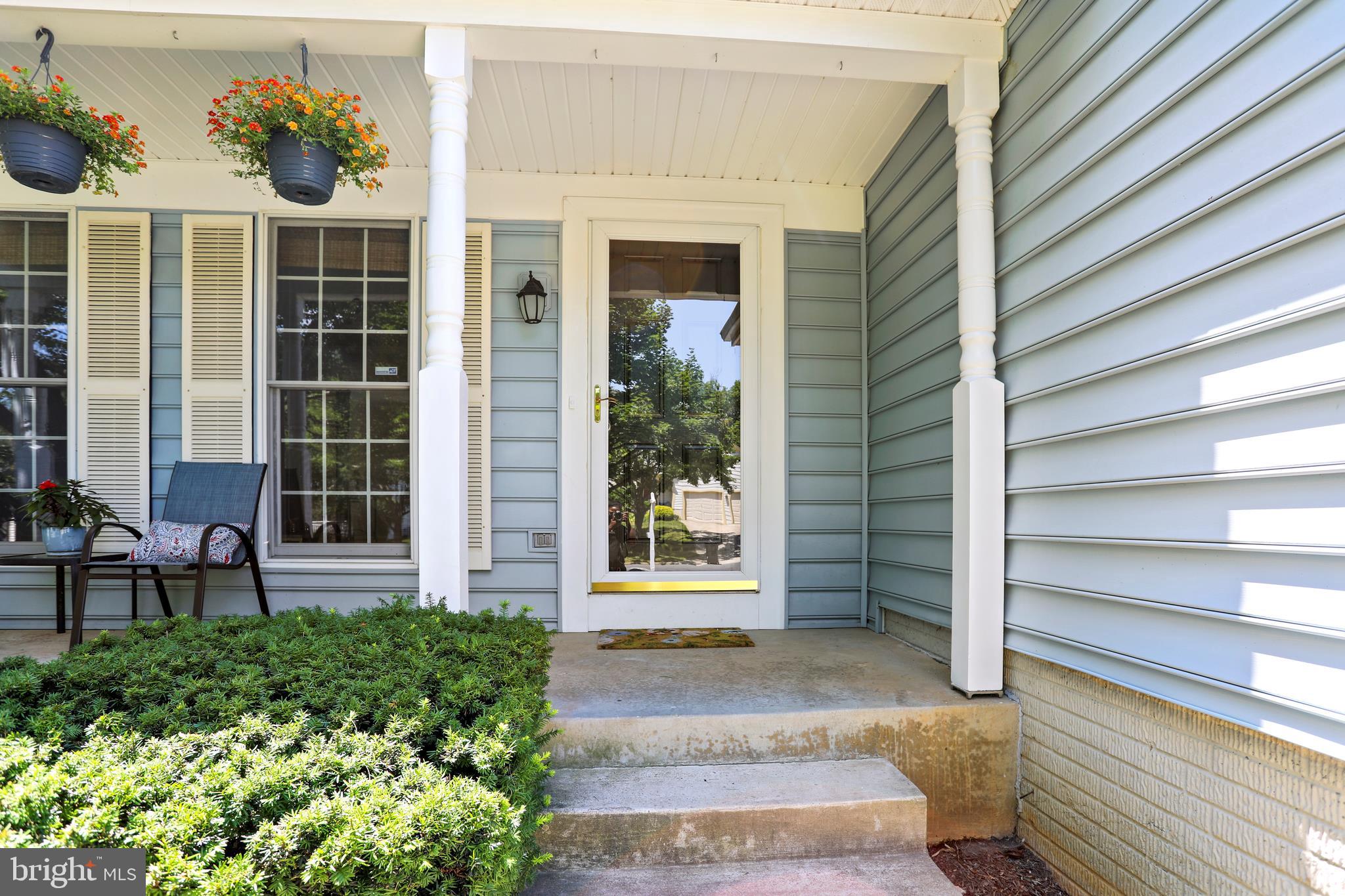13924 Riding Loop Drive North Potomac, MD 20878 - Photo 2 of 45 Front Porch