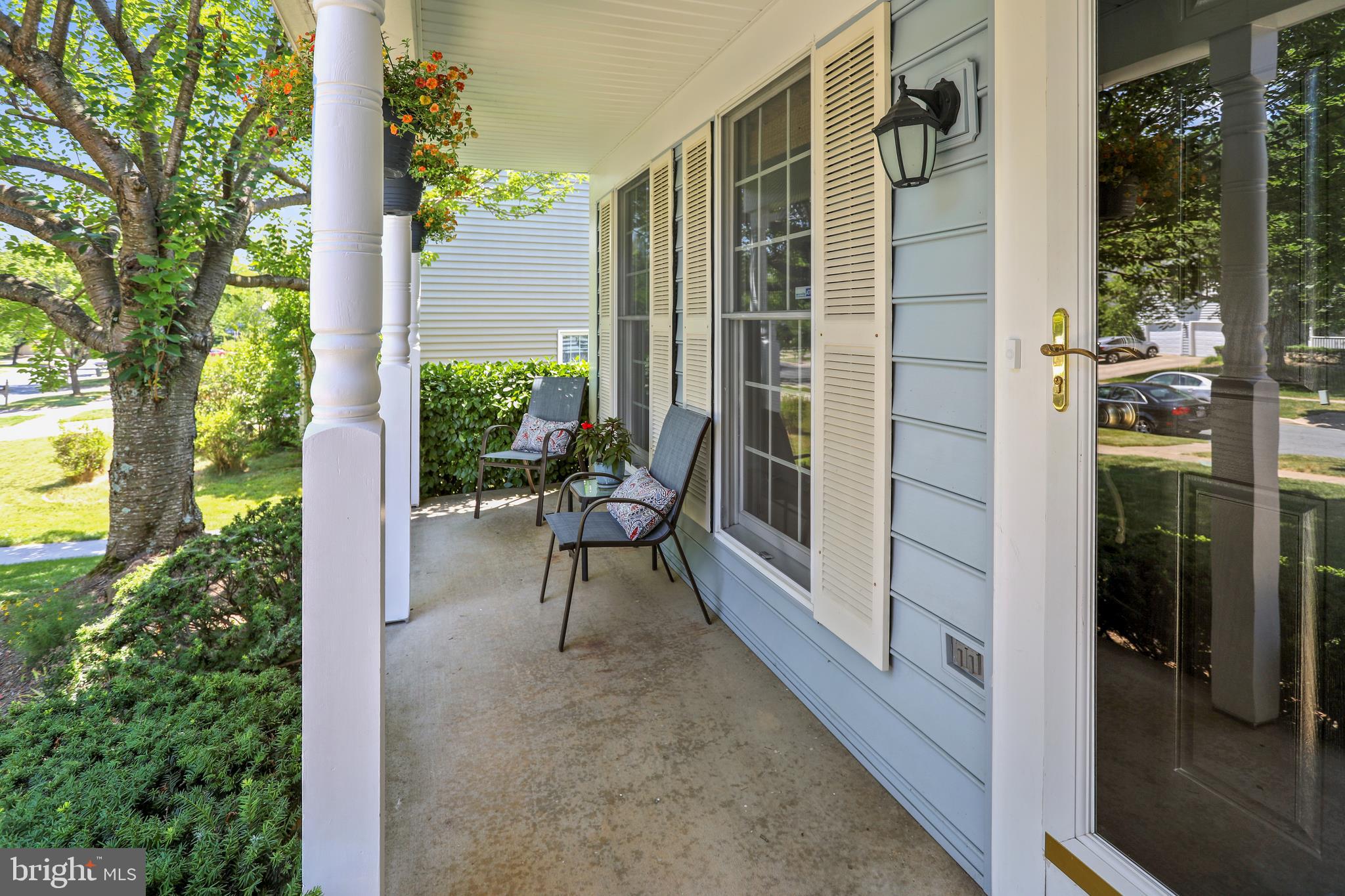 13924 Riding Loop Drive North Potomac, MD 20878 - Photo 3 of 45 Charming porch