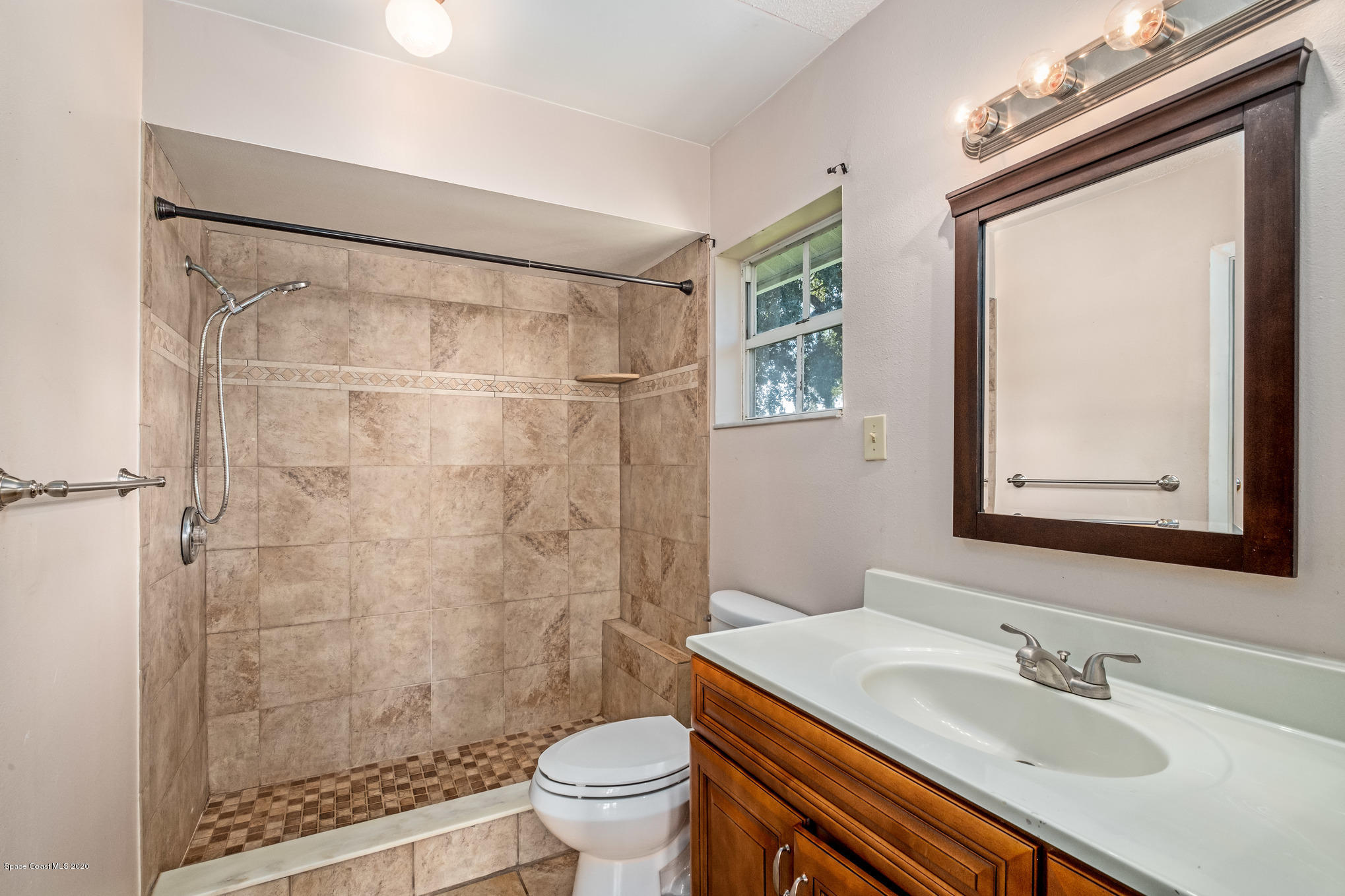 857 Levitt Parkway Rockledge, FL 32955 - Photo 7 of 12 Master Bathroom