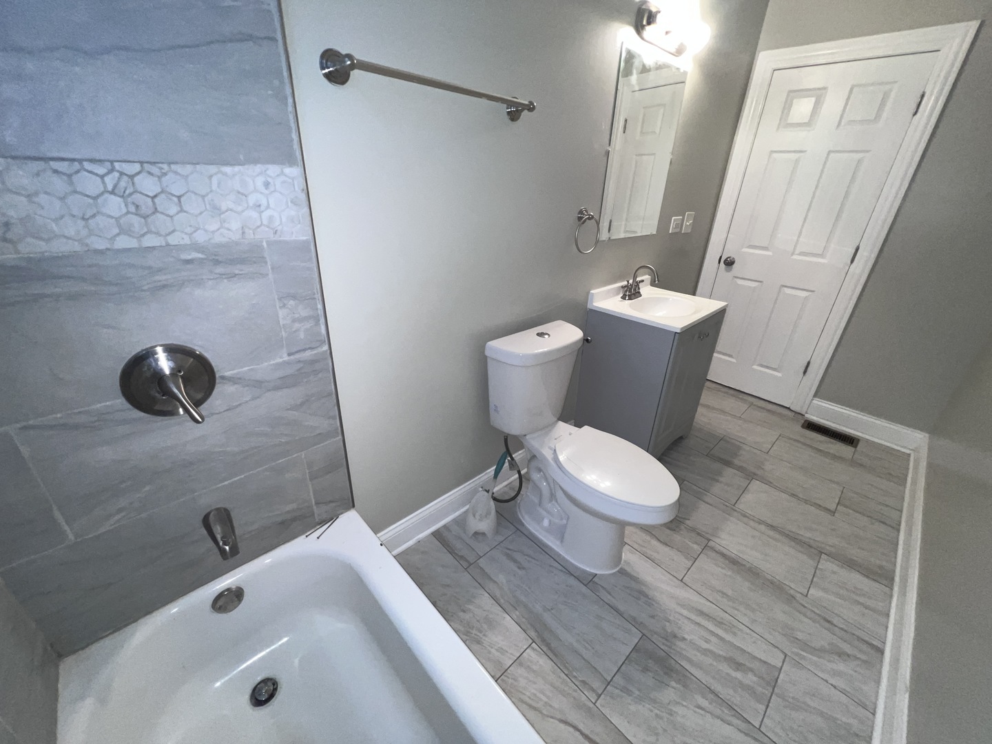 7057 South Normal Boulevard, Unit 1N Chicago, IL 60621 - Photo 10 of 37