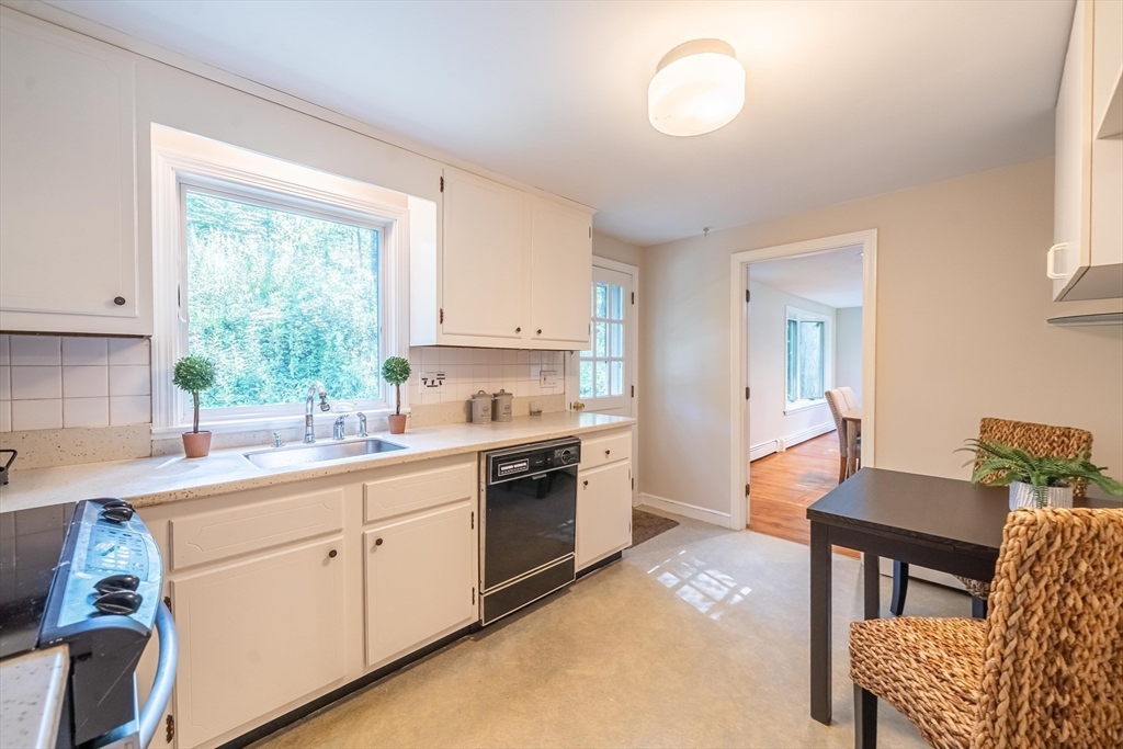60 Allen Street Lexington, MA 02421 - Photo 17 of 42 Gallery Image 17