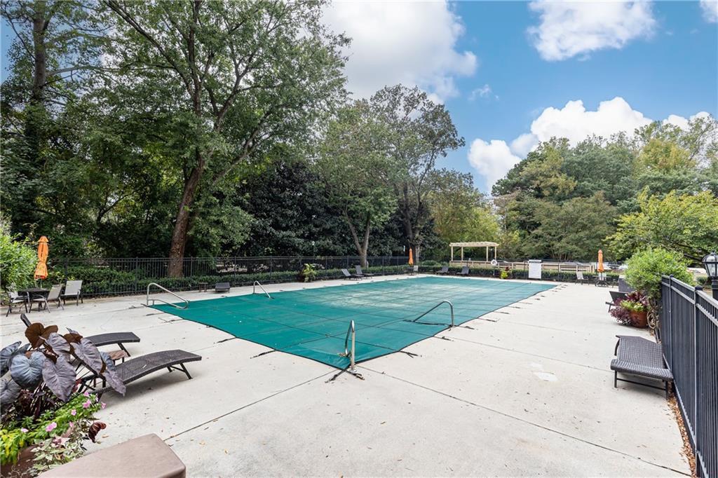 1501 Clairmont Road, Unit 1525 Decatur, GA 30033 - Photo 21 of 26 a view of a backyard with sitting area