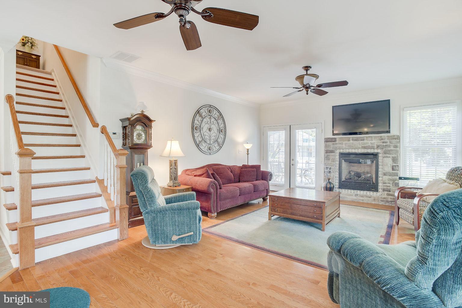 1020 Beach Road Baltimore, MD 21221 - Photo 16 of 27 Family Room