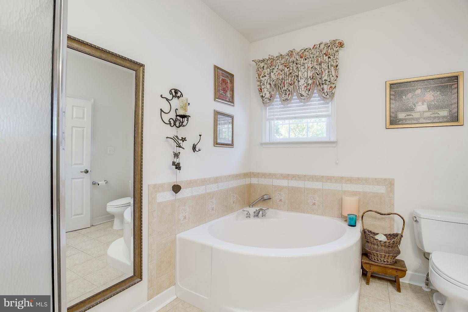 1020 Beach Road Baltimore, MD 21221 - Photo 24 of 27 Bath (Master)