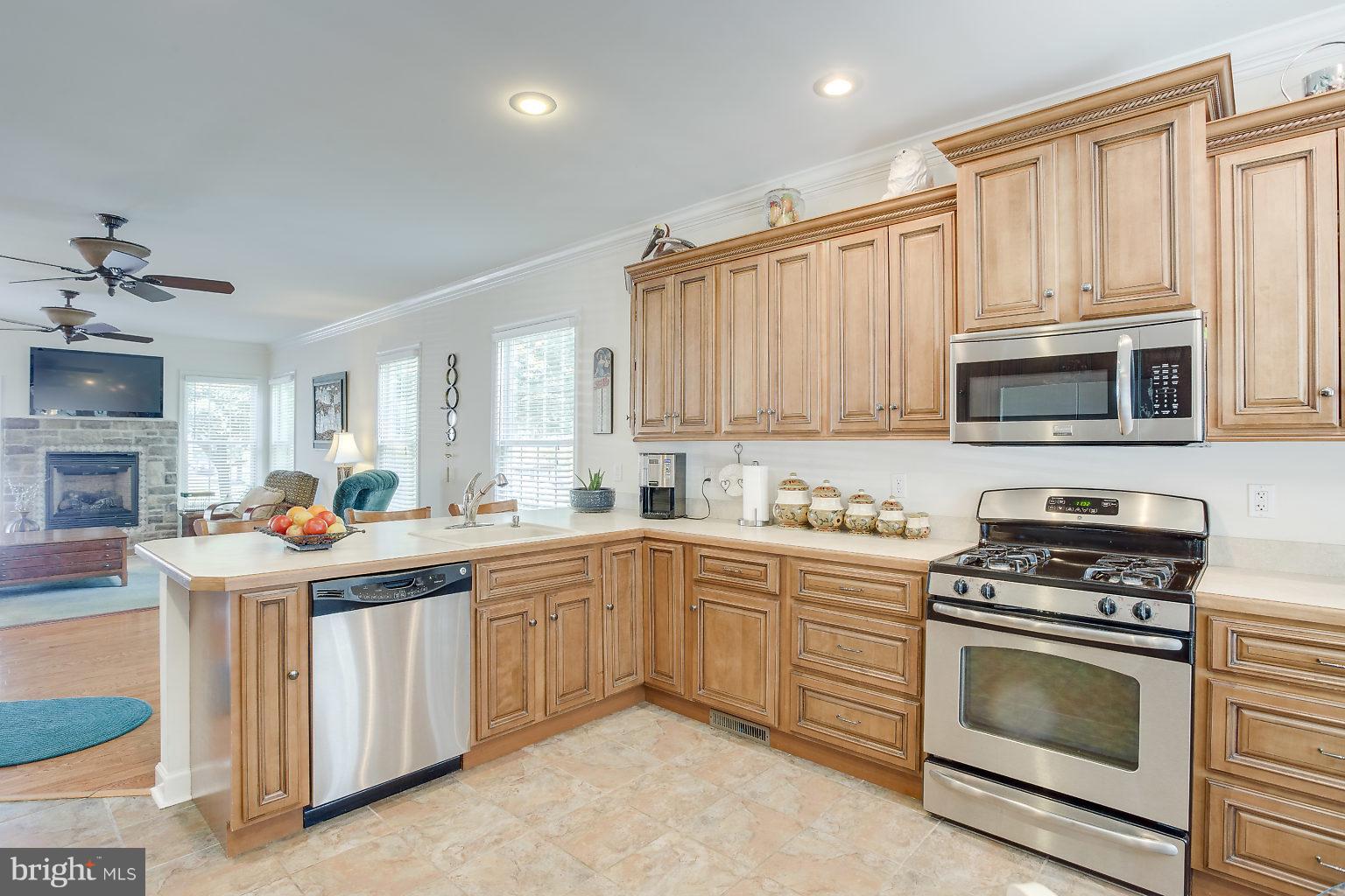 1020 Beach Road Baltimore, MD 21221 - Photo 4 of 27 Kitchen