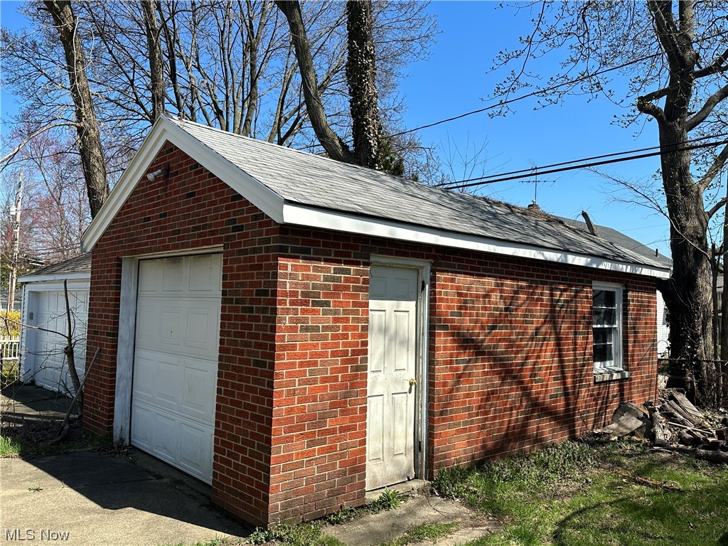 1087 North Main Street Akron, OH 44310 - Photo 3 of 18