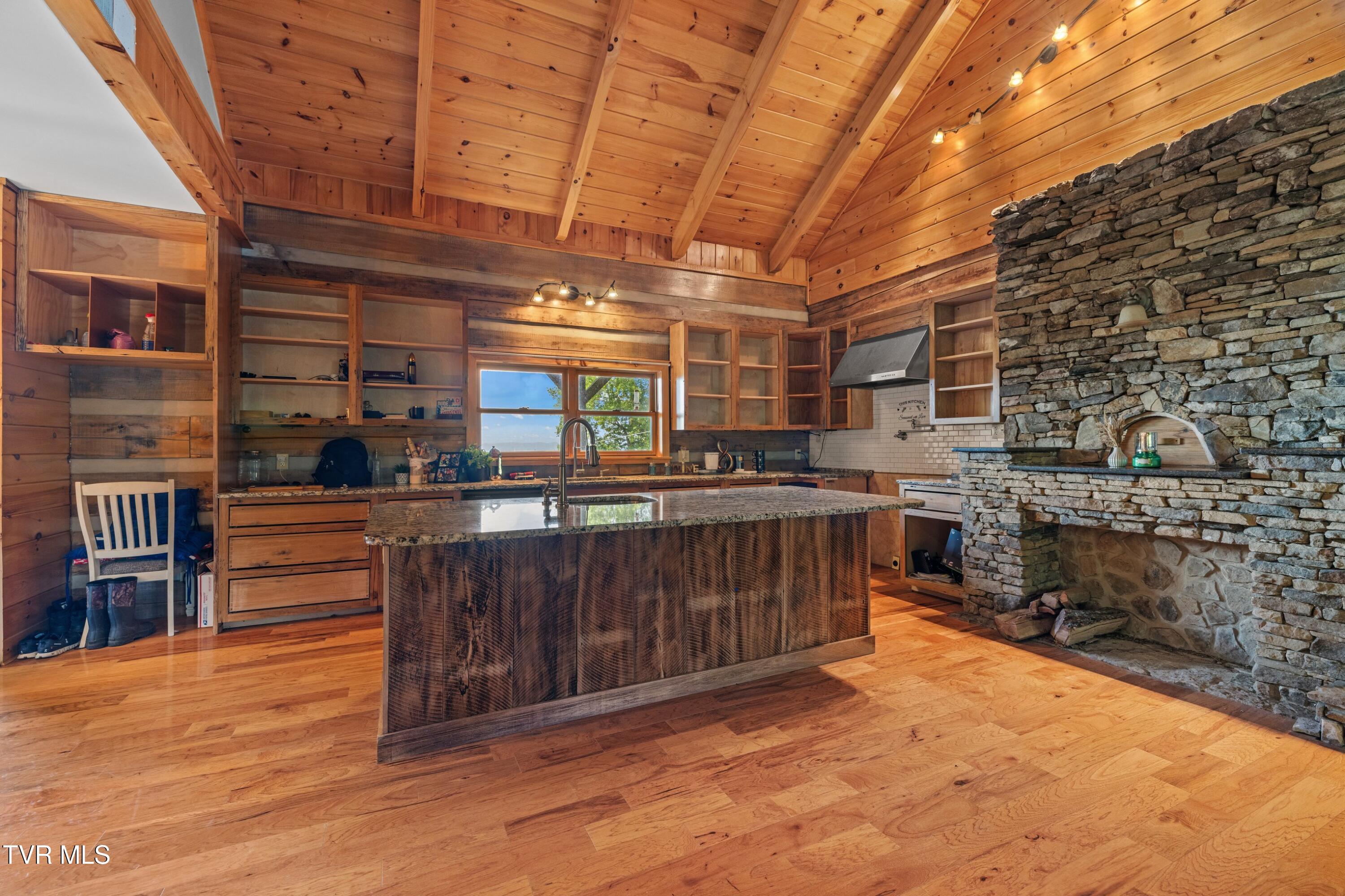 3388 Short Mountain Road Sneedville, TN 37869 - Photo 9 of 61 009-3388WestShortMountainRoad-TN-37869-S
