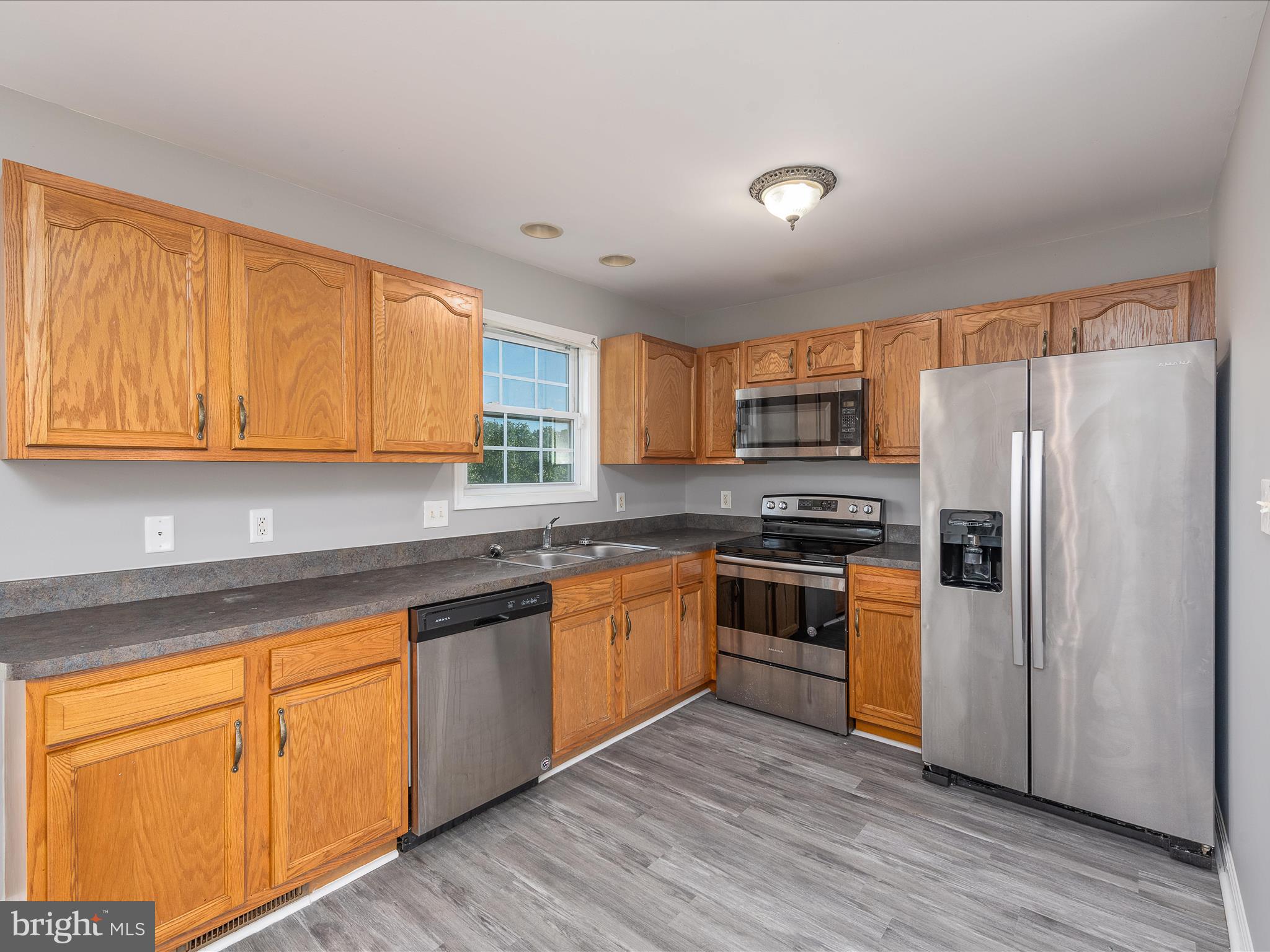 83 Fuzzy Tail Drive Ranson, WV 25438 - Photo 11 of 26 Kitchen