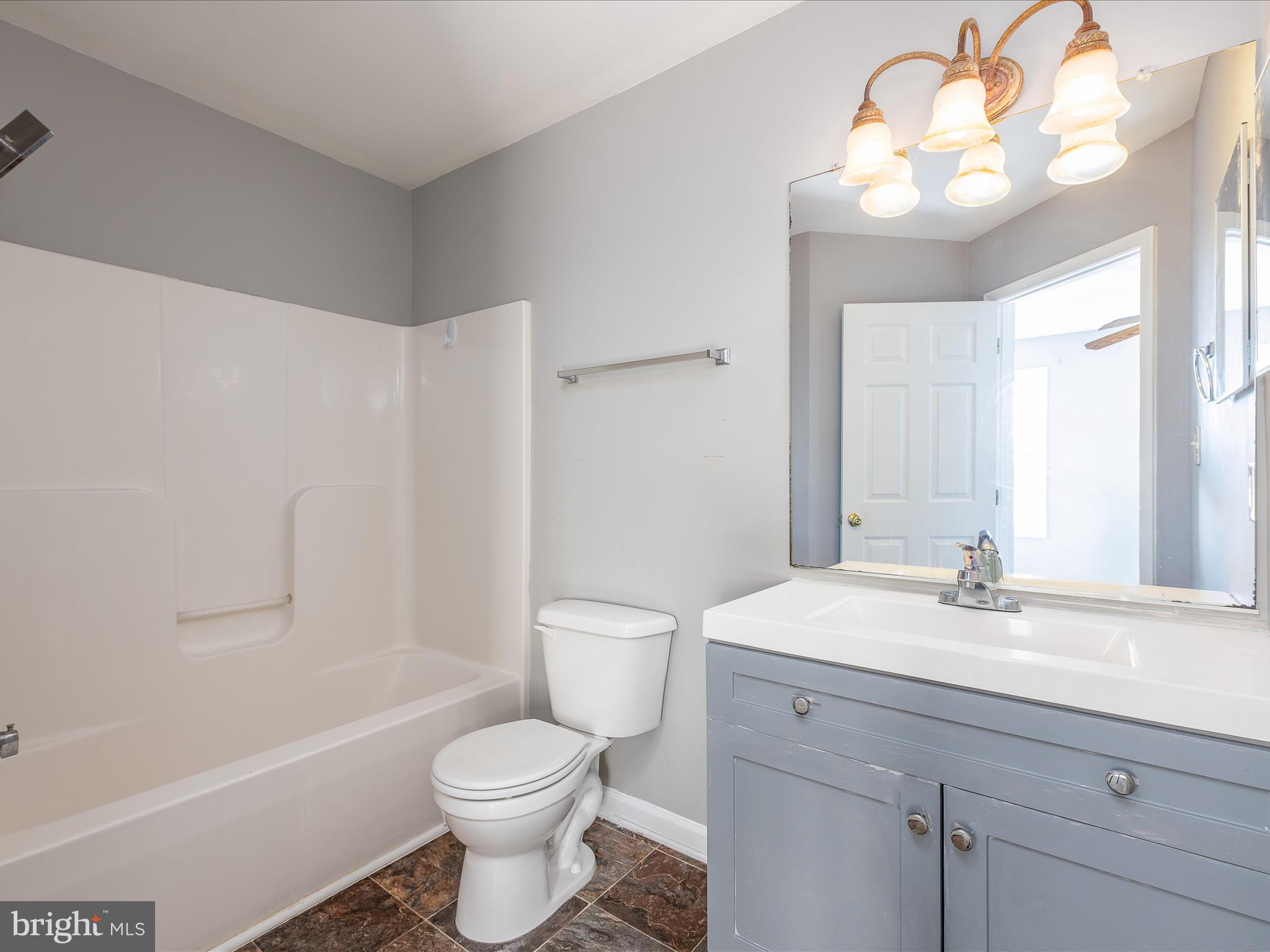 83 Fuzzy Tail Drive Ranson, WV 25438 - Photo 15 of 26 Primary Bathroom