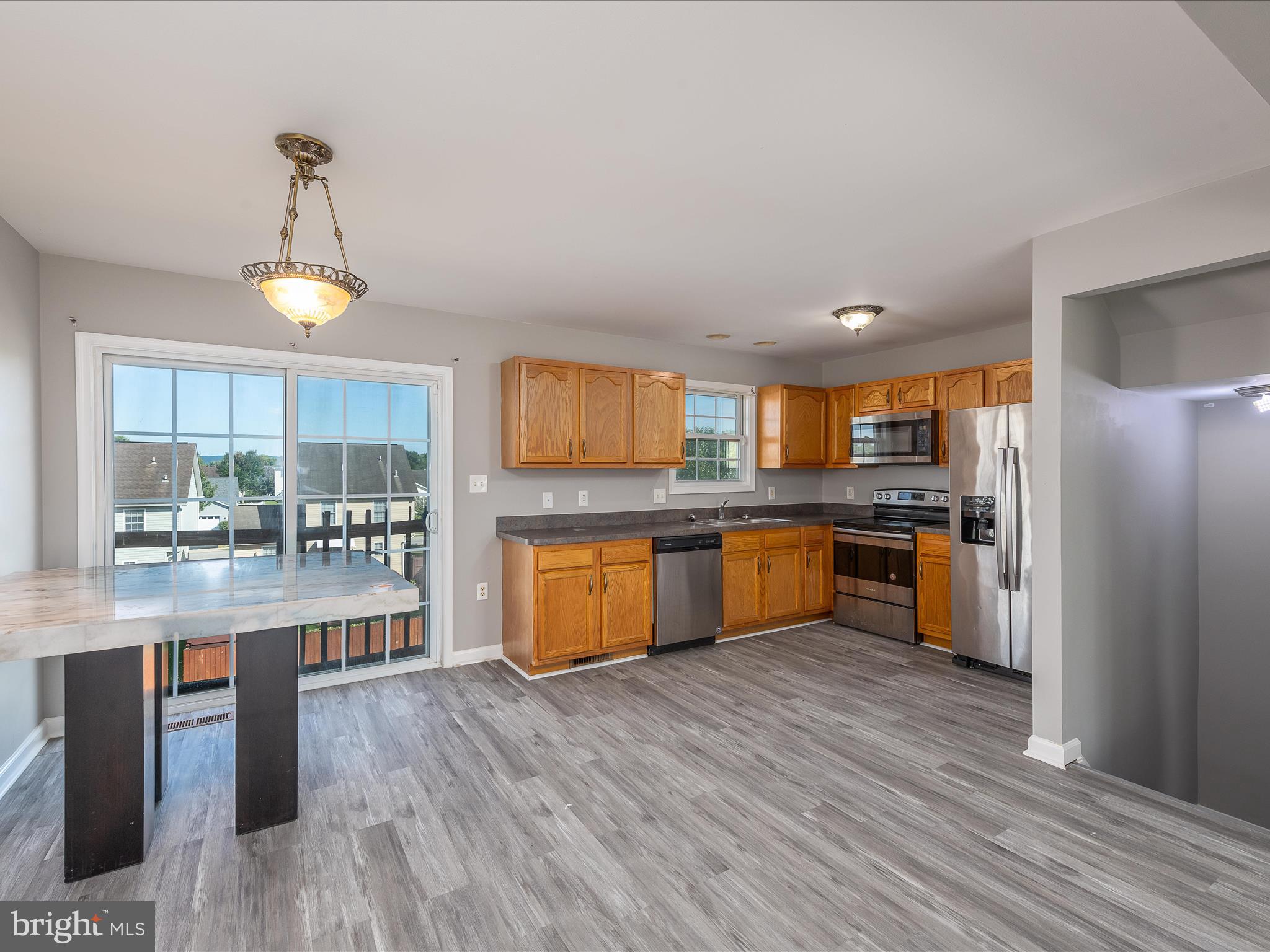 83 Fuzzy Tail Drive Ranson, WV 25438 - Photo 10 of 26 Kitchen & Dining