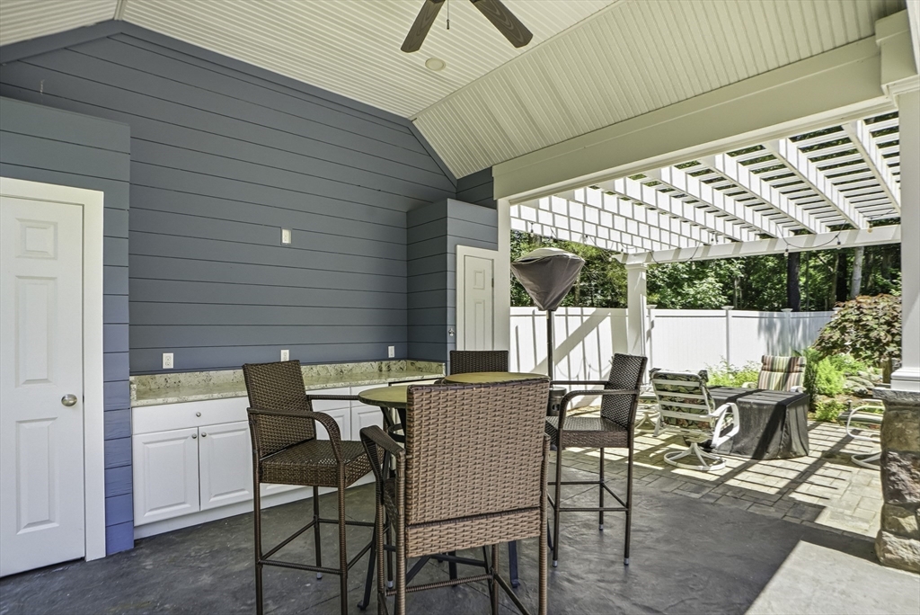 36 Jackson Circle Franklin, MA 02038 - Photo 35 of 41
