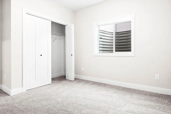 $580,000 | 5211 Castlebar Drive, Bloomington, IL 61705