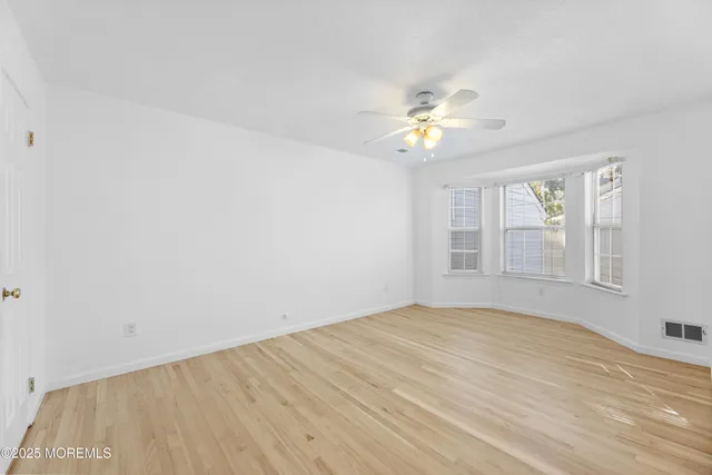 a view of empty room with window