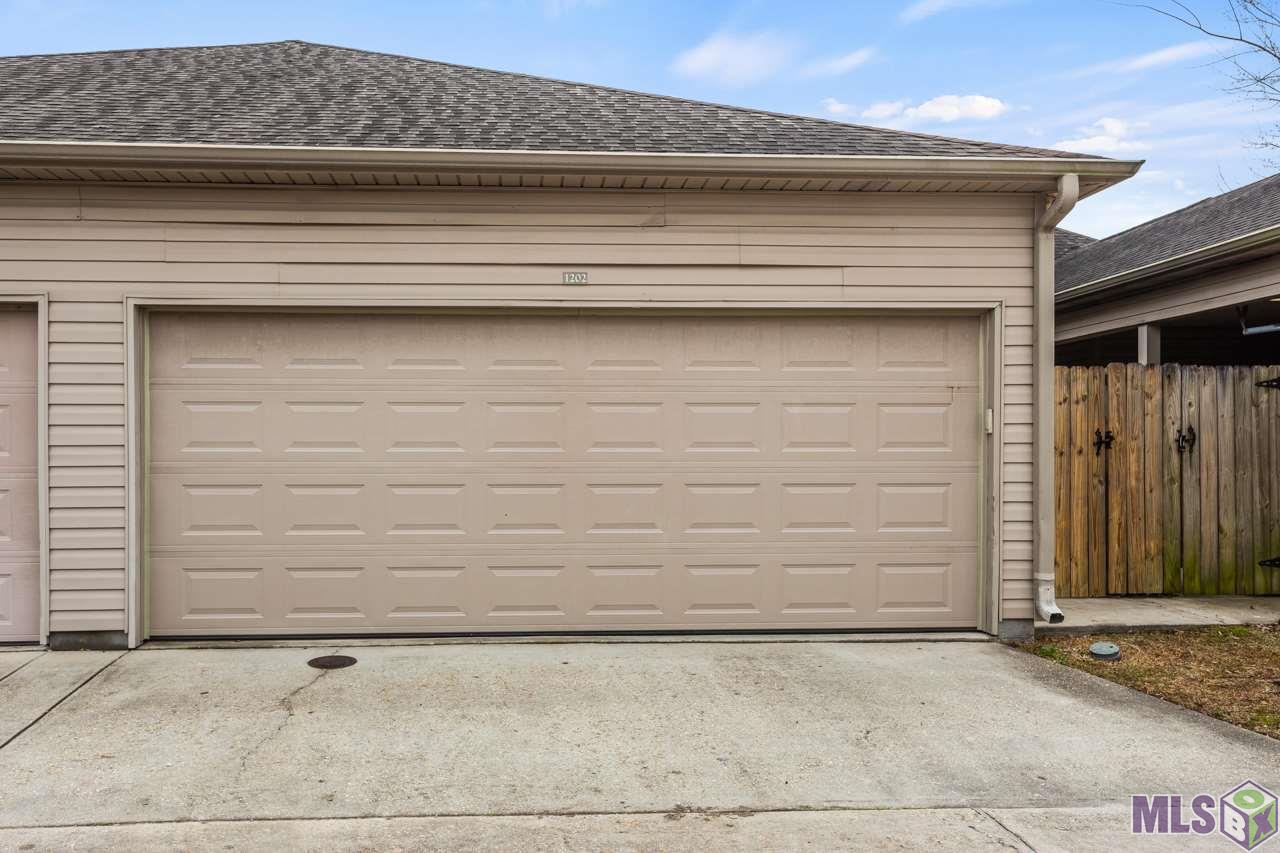 809 Summer Breeze Drive, Unit 1202 Baton Rouge, LA 70810 - Photo 19 of 22 Patio Double-Attached Garage