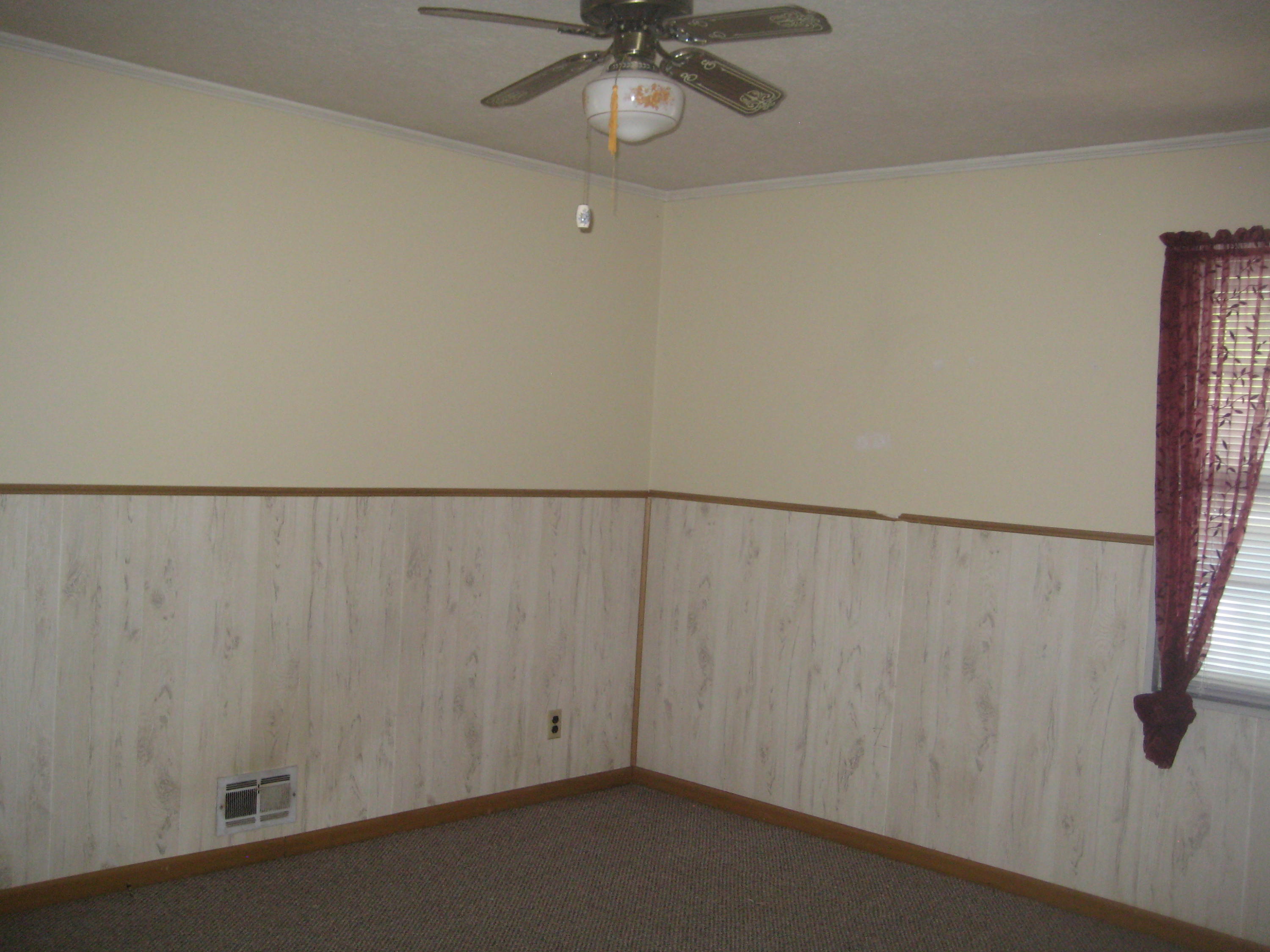239 Alhambra Road Oak Ridge, TN 37830 - Photo 13 of 14 239 Alhambra Road 084