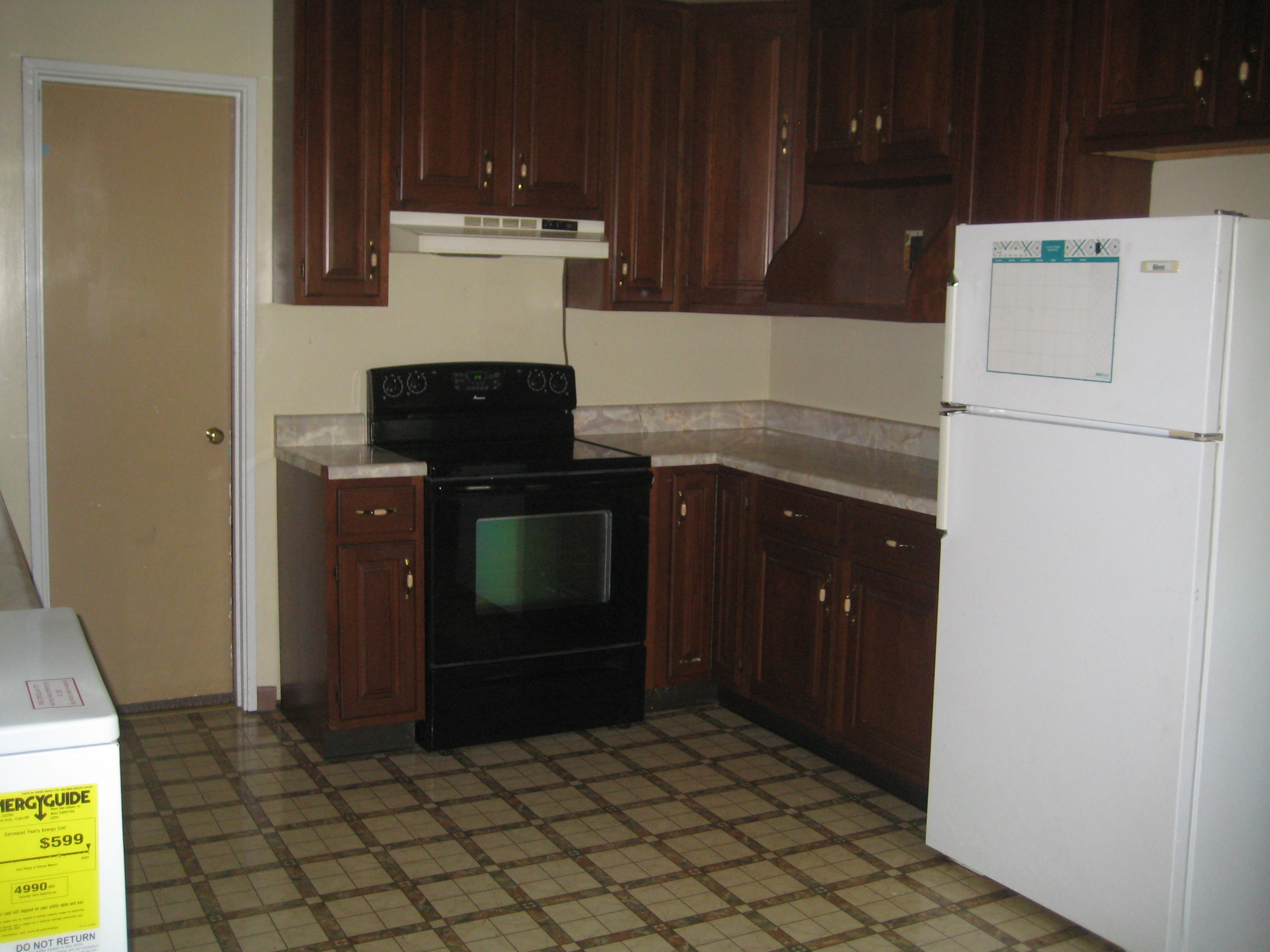 239 Alhambra Road Oak Ridge, TN 37830 - Photo 7 of 14 239 Alhambra Road 075